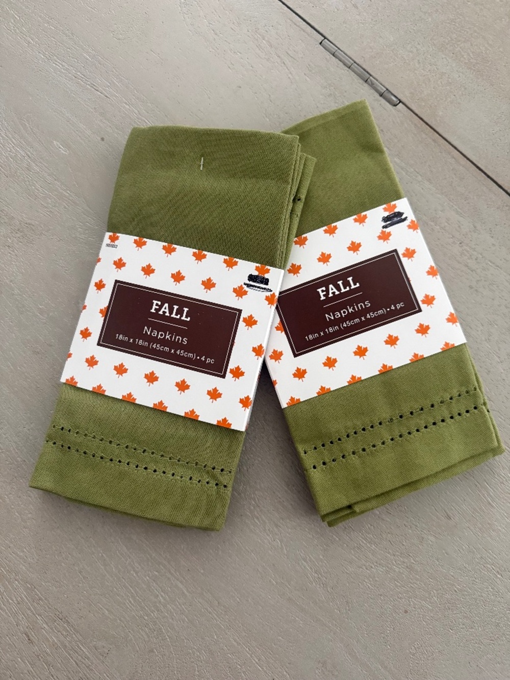 Hobby Lobby Fall Dark Green 2-Pack. (Set of 4 napkins); NWT